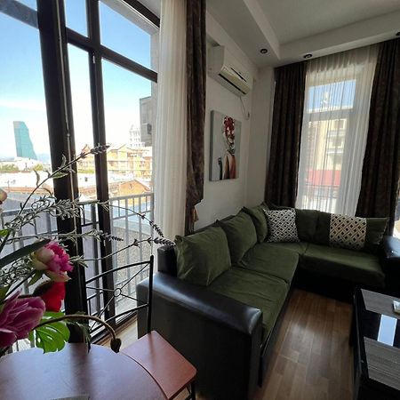 Cozy Apartment In The City Center Mtatsminda Tiflis Exterior foto
