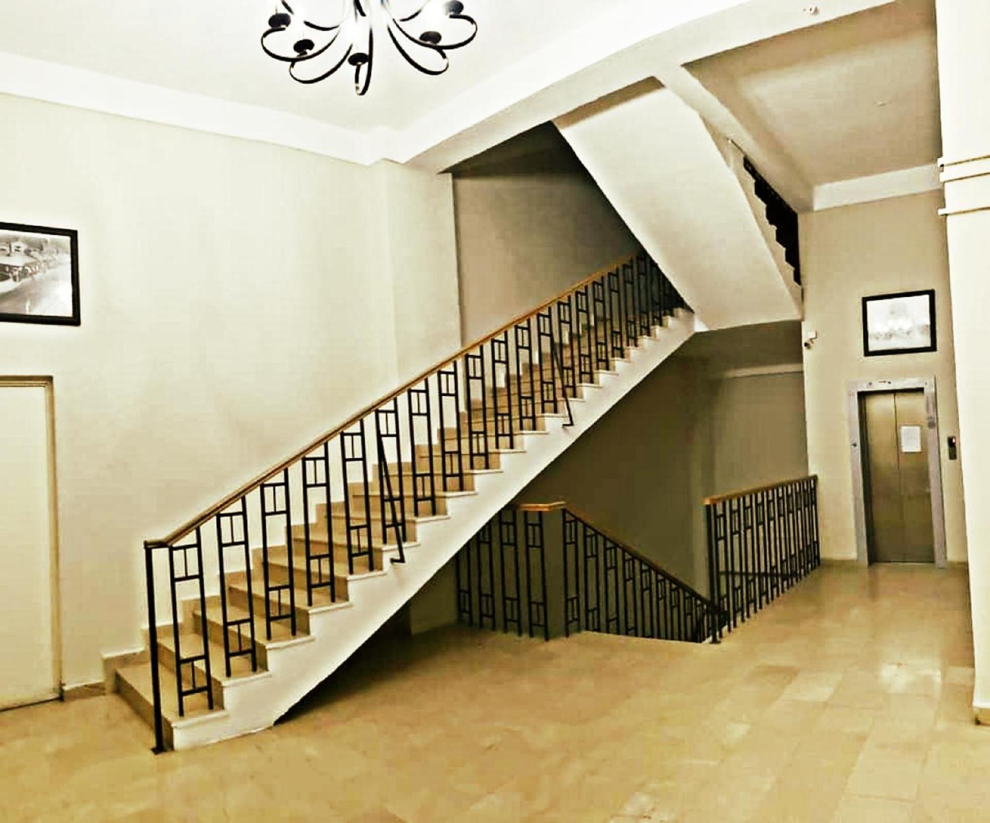 Cozy Apartment In The City Center Mtatsminda Tiflis Exterior foto